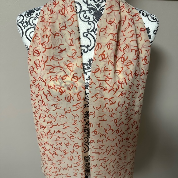 Designer Women's Scarf CC Style - Picture 3 of 9